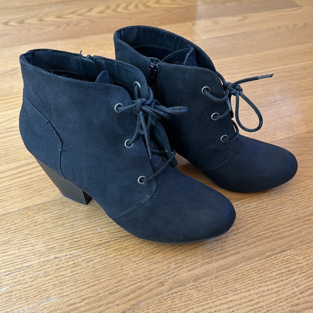 Rampage black lace up heeled ankle boots